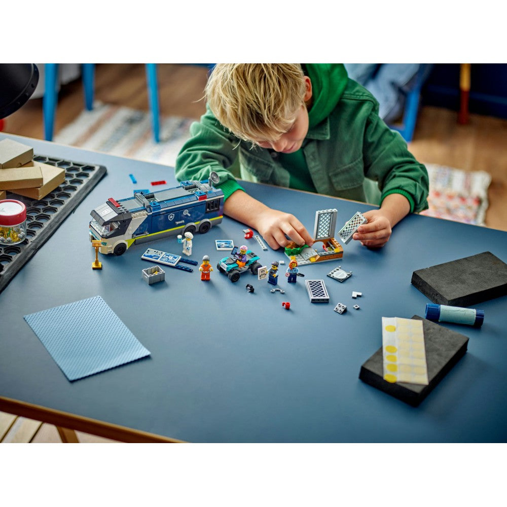 LEGO® | City Policijos mobiliosios nusikaltimų tyrimo laboratorijos sunkvežimis 60418
