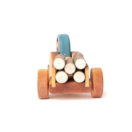 Traktorius su rąstais