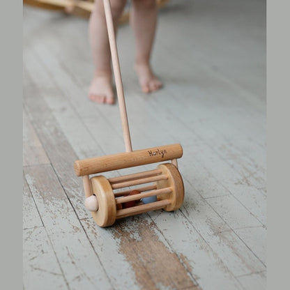 Medinė vėjapjovė su ratukais